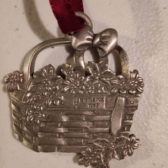Longaberger Ornament Dated 1995 & 1987 Mistletoe Pewter Small EUC - Picture 1 of 4